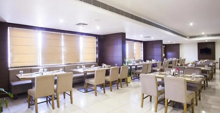 Hotel Le Ruchi The Prince Майсур