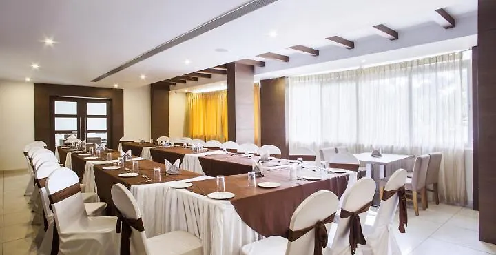 Hotel Le Ruchi The Prince Майсур Индия