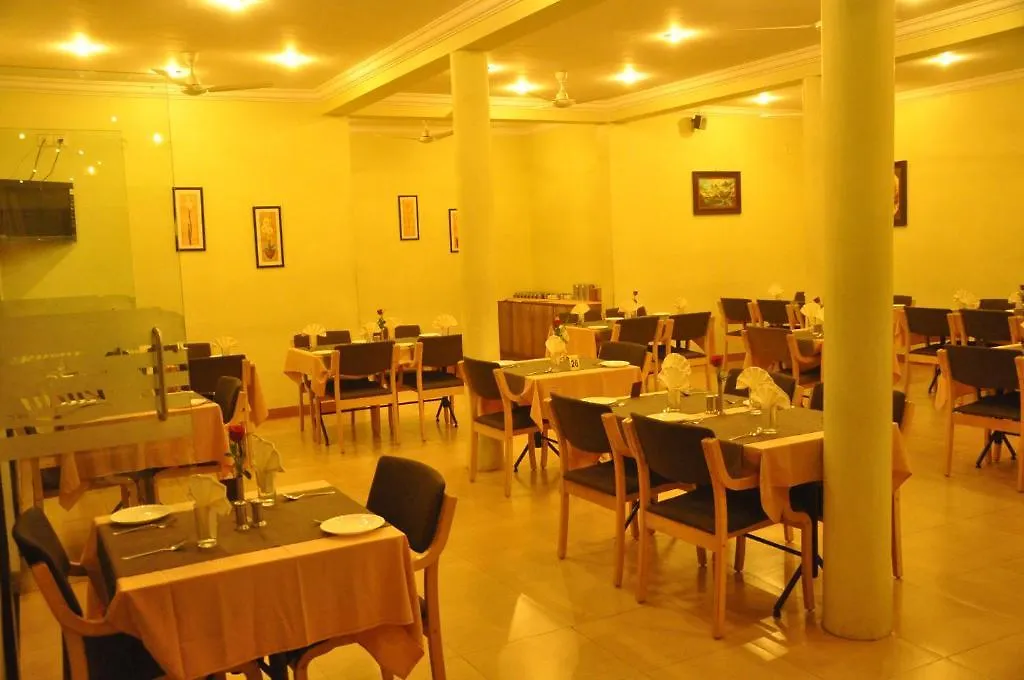 Hotel Le Ruchi The Prince Майсур 4*,  Индия
