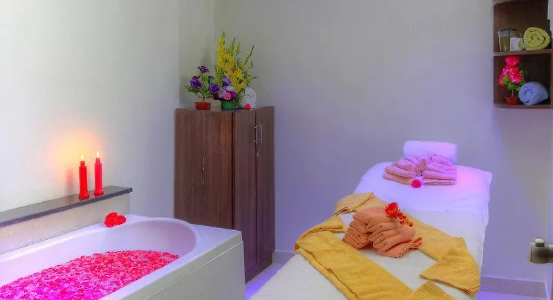 Hotel Le Ruchi The Prince Майсур 4*,